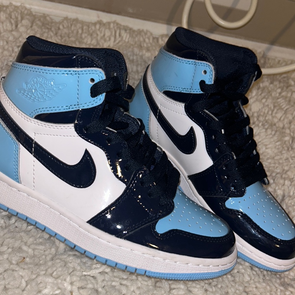 Air Jordan 1 High OG "UNC Patent Leather" sneakers